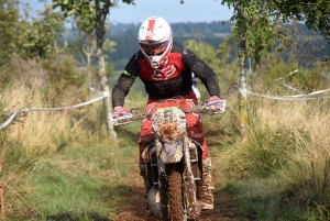 La course d&#039;endurance moto des Vastres en photos