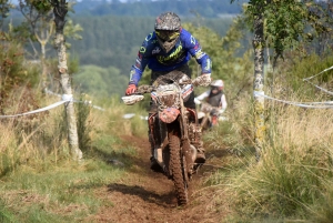 La course d&#039;endurance moto des Vastres en photos