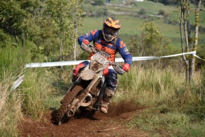 La course d&#039;endurance moto des Vastres en photos