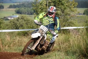 La course d&#039;endurance moto des Vastres en photos