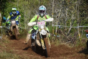 La course d&#039;endurance moto des Vastres en photos