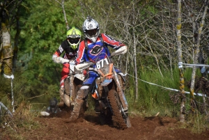 La course d&#039;endurance moto des Vastres en photos