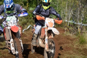 La course d&#039;endurance moto des Vastres en photos