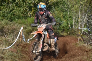 La course d&#039;endurance moto des Vastres en photos