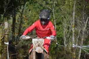 La course d&#039;endurance moto des Vastres en photos