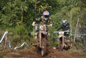 La course d&#039;endurance moto des Vastres en photos