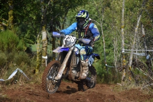 La course d&#039;endurance moto des Vastres en photos