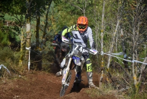 La course d&#039;endurance moto des Vastres en photos