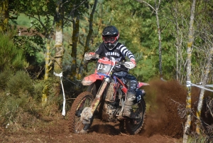 La course d&#039;endurance moto des Vastres en photos