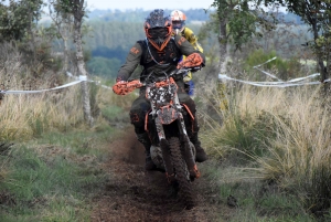 La course d&#039;endurance moto des Vastres en photos