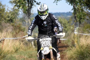 La course d&#039;endurance moto des Vastres en photos