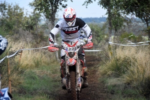 La course d&#039;endurance moto des Vastres en photos