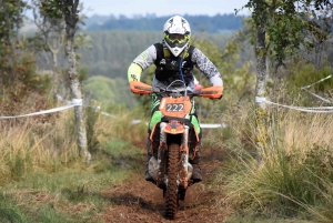 La course d&#039;endurance moto des Vastres en photos