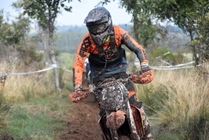 La course d&#039;endurance moto des Vastres en photos