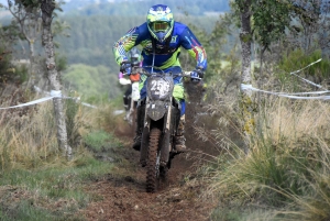 La course d&#039;endurance moto des Vastres en photos