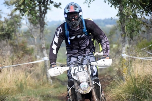 La course d&#039;endurance moto des Vastres en photos