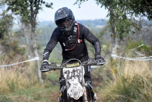 La course d&#039;endurance moto des Vastres en photos