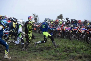 La course d&#039;endurance moto des Vastres en photos