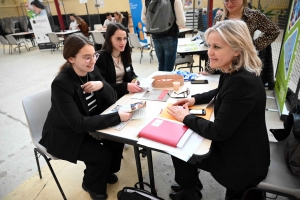 240 jeunes à l&#039;opération « Jobs d’été » à Yssingeaux... qui continue vendredi et samedi à Monistrol