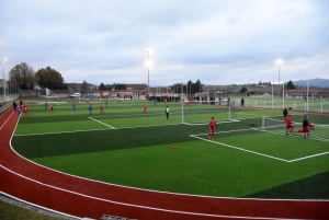 Monistrol-sur-Loire : avec les deux terrains, jeunes et sportifs trouvent le synthétique fantastique