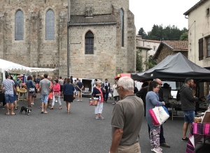 Un marché de producteurs et un vide-greniers le 25 juillet à Saint-Julien-Molhesabate