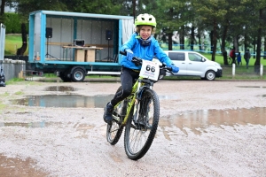 VTT à Sainte-Sigolène : la course des U11 en photos