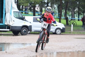 VTT à Sainte-Sigolène : la course des U11 en photos