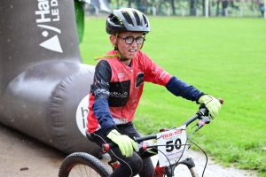 VTT à Sainte-Sigolène : la course des U11 en photos