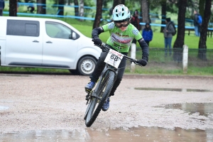 VTT à Sainte-Sigolène : la course des U11 en photos