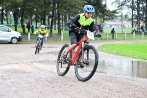 VTT à Sainte-Sigolène : la course des U11 en photos