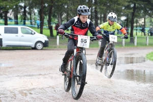 VTT à Sainte-Sigolène : la course des U11 en photos