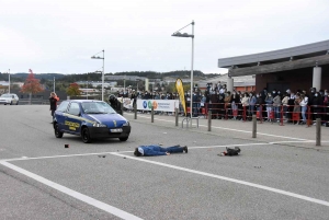 Monistrol-sur-Loire : un crash-test devant des lycéens pour les sensibiliser à la sécurité routière (vidéo)