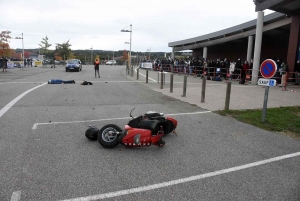 Monistrol-sur-Loire : un crash-test devant des lycéens pour les sensibiliser à la sécurité routière (vidéo)