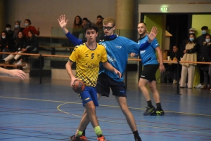 Hand : Monistrol à sens unique à Yssingeaux en Coupe de France