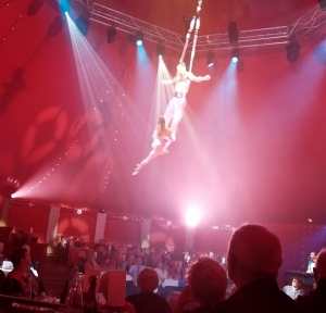 Saint-Pal-de-Mons : escale appréciée au cabaret-cirque pour le club Bel Horizon