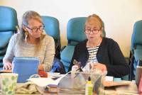 Monistrol-sur-Loire : des passionnées de scrapbooking en atelier