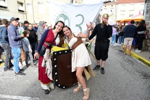 Sainte-Sigolène en liesse pour le défilé des classes en 3