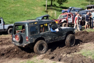 Saint-Romain-Lachalm : quarante 4x4 dans la boue et la poussière