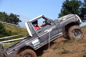 Saint-Romain-Lachalm : quarante 4x4 dans la boue et la poussière