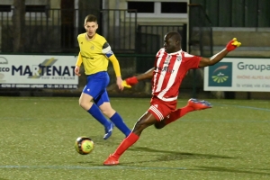 Foot, R2 : Retournac encaisse 7 buts à domicile