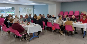 Chenereilles : 45 personnes au repas des aînés