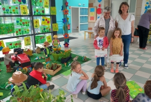 Yssingeaux : l&#039;école maternelle Jeant-de-la-Fontaine participe au projet des écoles fleuries