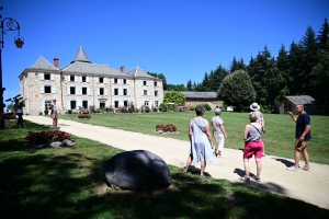 Yssingeaux : le propriétaire du château de Lavée joue les guides de son domaine