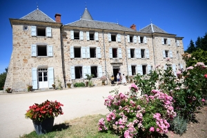 Yssingeaux : le propriétaire du château de Lavée joue les guides de son domaine