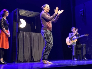 Les écoliers de Grazac découvrent le flamenco au théâtre d’Yssingeaux