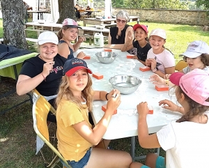 Les écoliers de Grazac partent à la découverte des roches et des minéraux