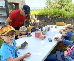 Les écoliers de Grazac partent à la découverte des roches et des minéraux