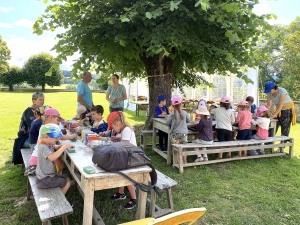 Les écoliers de Grazac partent à la découverte des roches et des minéraux