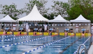 Finale 50m dos avec Mathéo Roche, ligne 8. Crédit DR