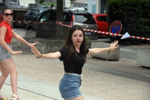 Yssingeaux : faute de gala, les danseuses réalisent un flashmob (vidéo)